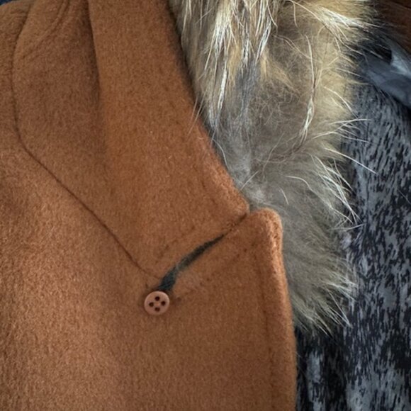 SOIA & KYO - Double Breasted Fur Trim Coat - Picture 9 of 9